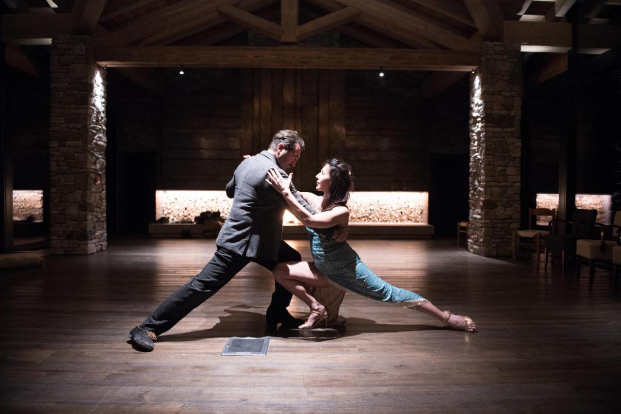 ホテル レ ネイジュ ダンタン ブレウイル・チェルヴィナイア エクステリア 写真